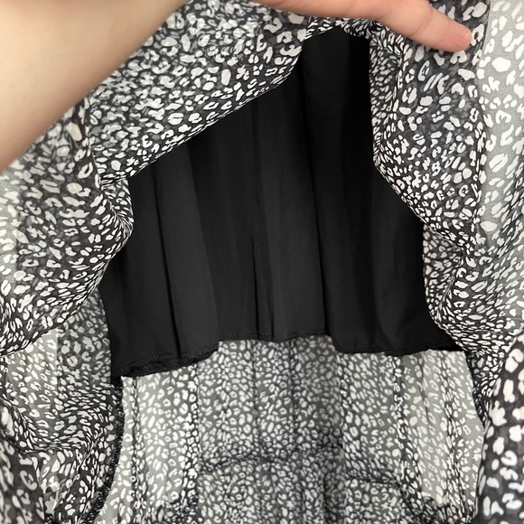 Leopard Print Midi Dress Womens L Lined V Neck Ruffles Short Sleeve - Picture 5 of 14